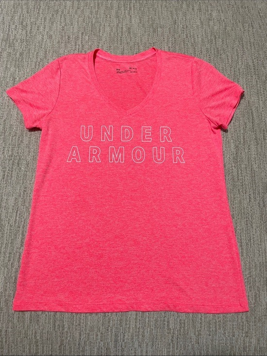 Under Armour Tops - Under Armour Women’s Hot Pink V-Neck Logo Tee
Size - M
